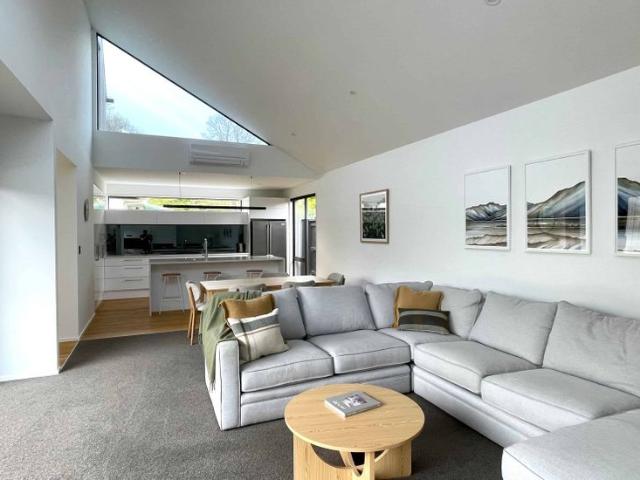 Executive Fully Furnished Architecturally Designed Home in Prime Location!