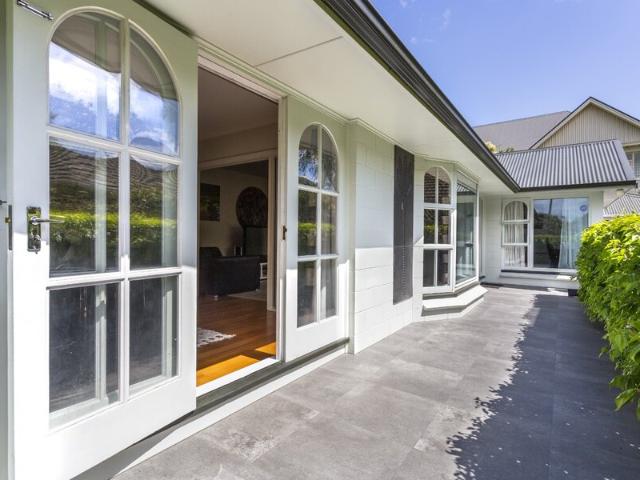 Executive home in great school zones!