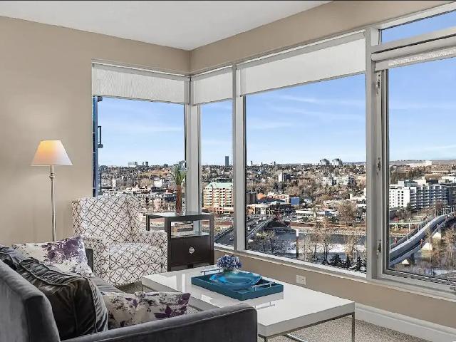 Executive Month to Month River View Condo Flex term
