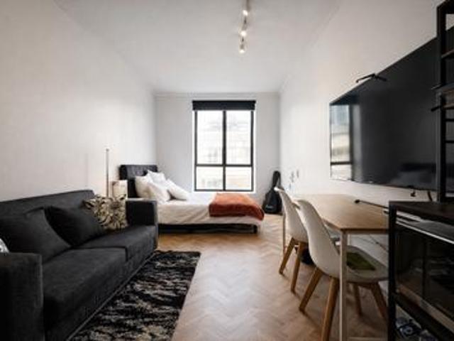 executive studio at one rosebank