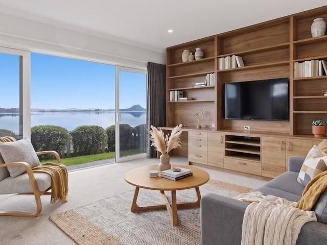 Executive Waterfront Perfection Views, Space & Luxury