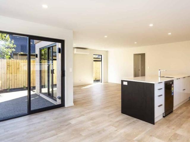 Executive Townhouse in St Albans!