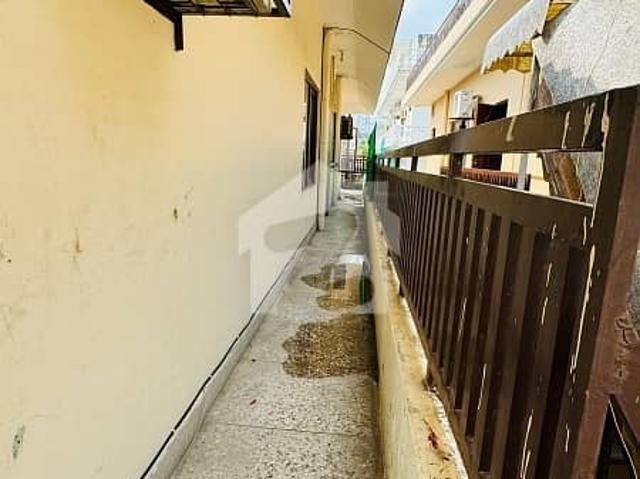 Executive Upper Portion For Rent In F 10/2, Islamabad