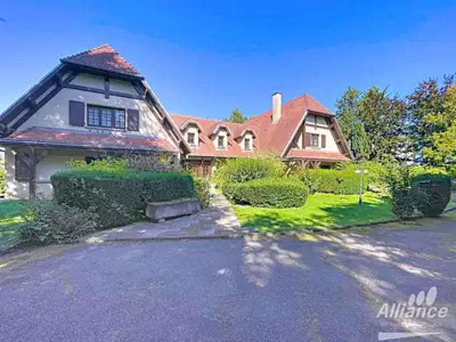 Exincourt 25400 Achat / Vente maison 10 pièces t10 piscine jardin
