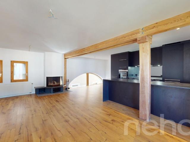 Exklusiv: 5.5 Zimmer Triplex im Zentrum von Bex mit Garage