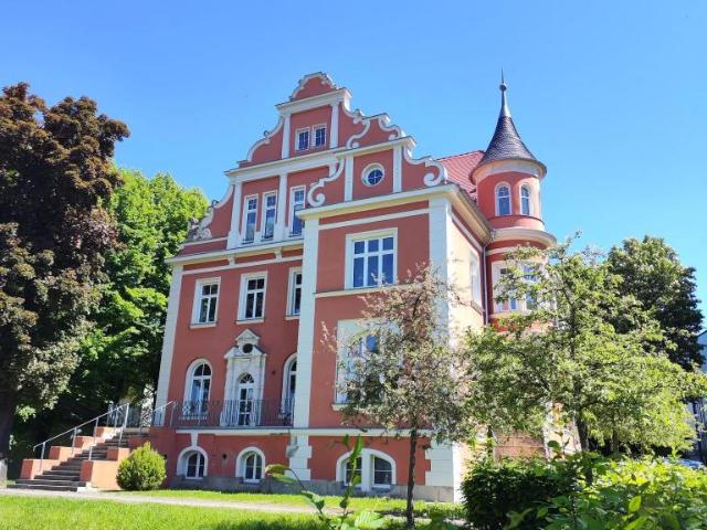 Exklusiv! 3 Raum Eigentumswohnung mit Balkon und Aufzug! *provisionsfrei!