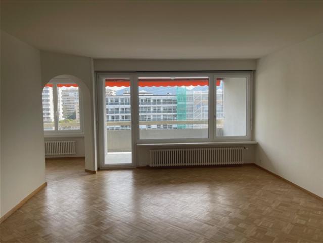 Exklusiv – 3,5 Zimmer Wohnung im 7. Stock