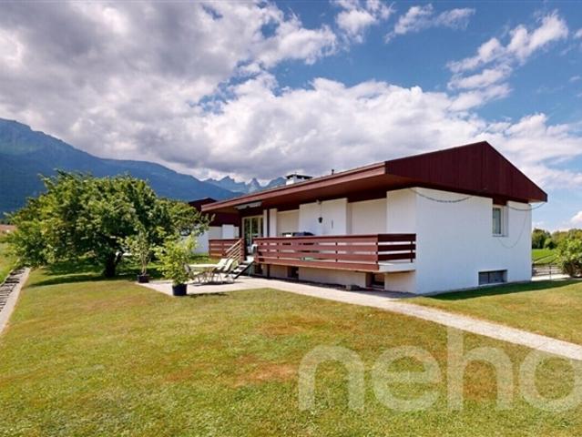 Exklusiv Villa mit zwei Schlafzimmern und Terrasse und Garten