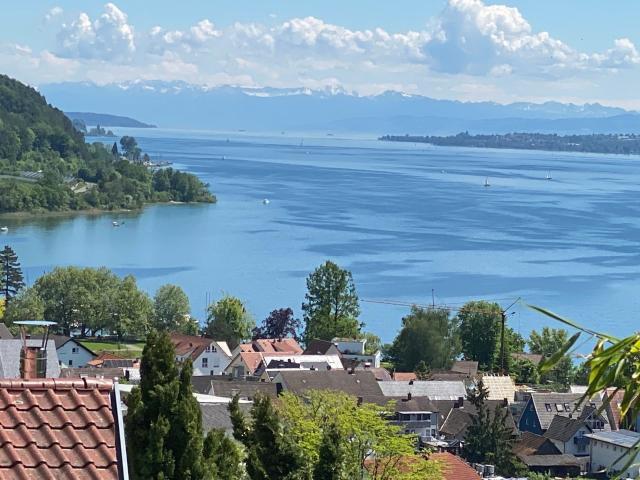 Exklusiv Wohnen in bester Lage mit Weitblick auf See, & Alpen