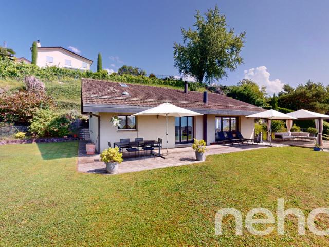Exklusiv: Wunderschöne Villa mit herrlichem Blick auf den Genfersee