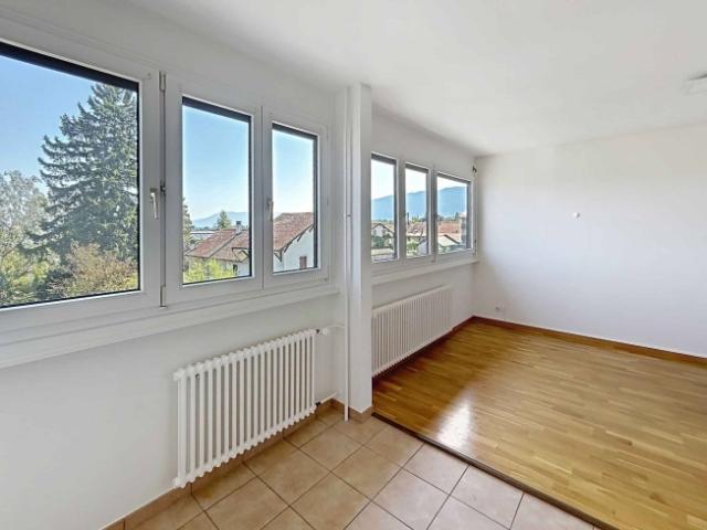 EXKLUSIV – Angenehme 2 Zimmer Wohnung im Herzen des Dorfes