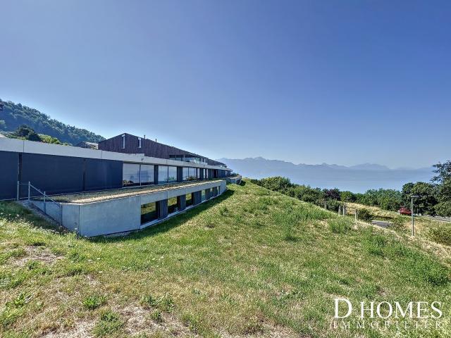 EXKLUSIV I Duplex Villa mit Blick auf den See