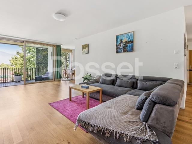 Exklusiv: Schöne 5 Zimmer Wohnung mit Terrasse in Zimeysa