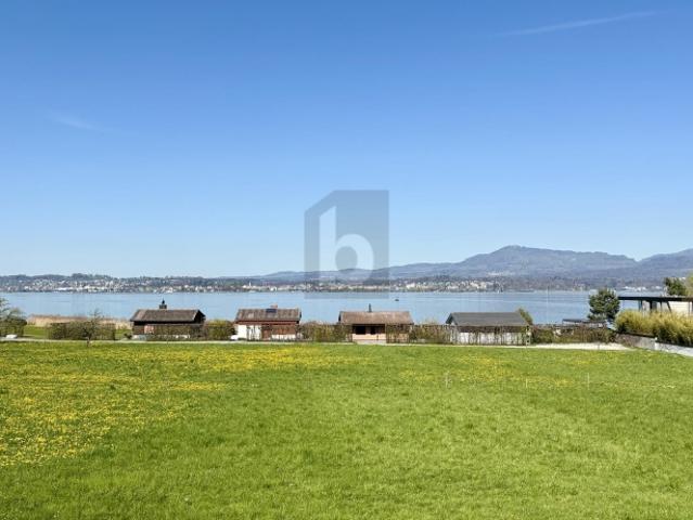 EXKLUSIV, SONNIG UND MIT BESTANDSIMMOBILIE