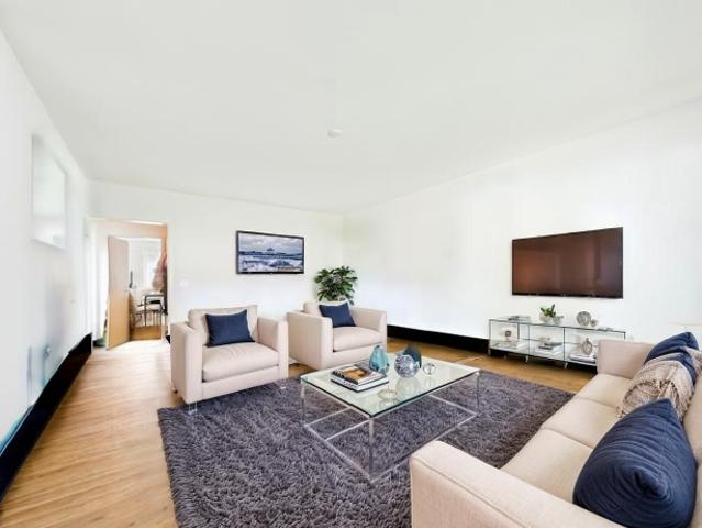Exklusive 3.5 Zimmer Wohnung in Dübendorf