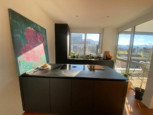 Exklusive 3,5 Zimmer Wohnung Stil, Komfort und Panoramablick