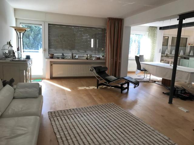 Exklusive 3,5 Zimmer Wohnung zentral in Holzwickede