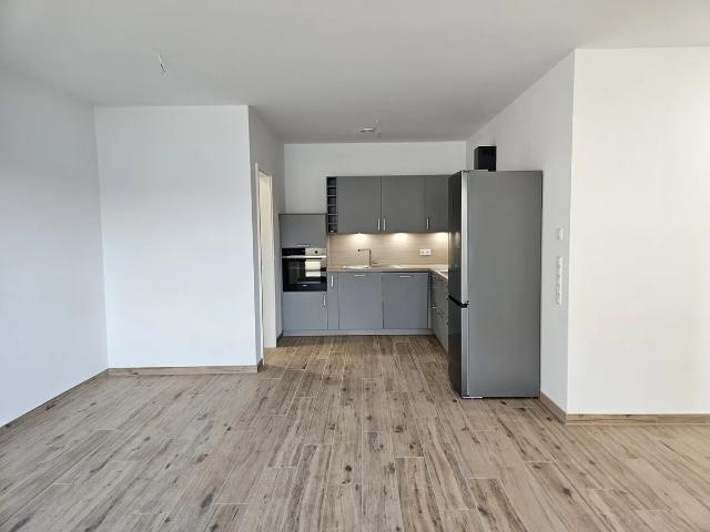 EXKLUSIVE 2 ZIMMER WOHNUNG mit EBK *AUFZUG  *TIEFGARAGE * BARRIEREFREI *ERSTBEZUG
