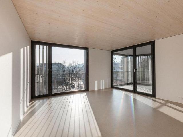 Exklusive 4.5 Zimmerwohnung mit XXL Terrasse