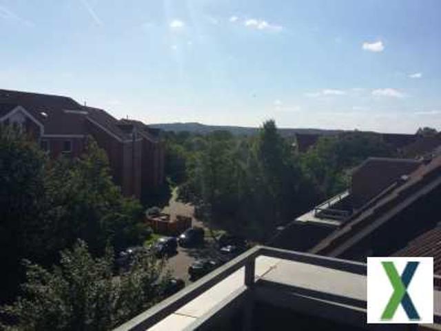 Exklusive 4 Zimmer Dachgeschosswohnung mit herrlichem Blick in We