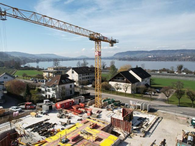 Exklusive 5.5 Zimmer Wohnung mit Blick auf den See