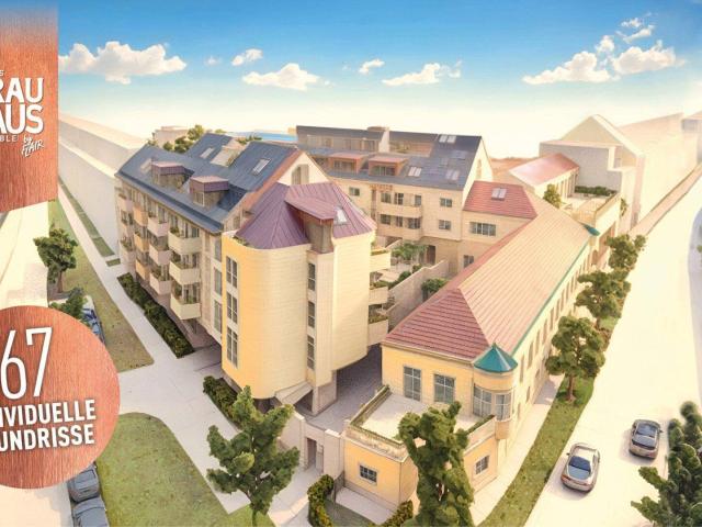 Exklusive 5 Zimmer Wohnung mit privatem Zugang und Garten