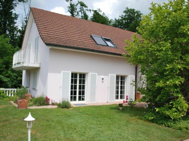 Exklusive 8 Zimmer Villa mit Pool