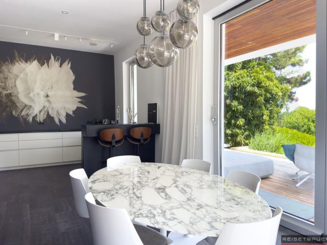 Exklusive Architektenvilla in Ruhelage mit Fernblick