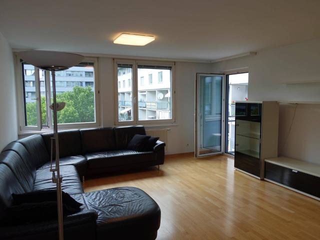 Exklusive Donau/Uno City Lage: 94m² Etagenwohnung mit Balkon, Garagenstellplatz & Copa Beach vor der Tür