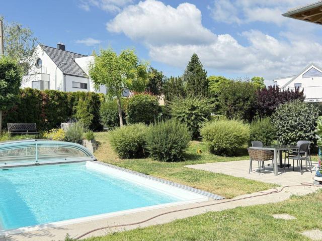 Exklusive Doppelhaushälfte mit beheiztem Pool auf 516 m² in Bestlage von Hietzing | ZELLMANN IMMOBILIEN