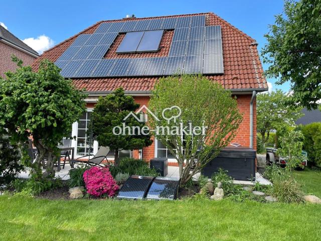 Exklusive 3,5 Zimmer Wohnung, Kamin & Whirlpool, Garten, möbliert/teilmöbliert in Hamburg/Neuland