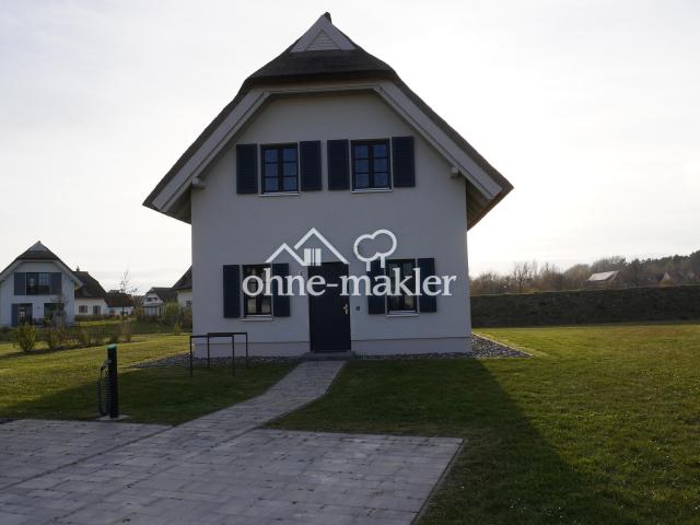 Exklusive Ferienresidenz mit Sauna, Kamin und E Ladestation in Bakenberg / Rügen