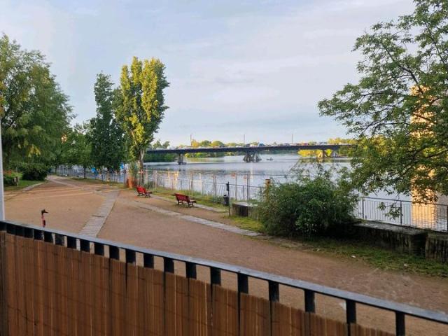 Exklusive Havelblick Wohnung in der Wasserstadt Spandau – Balkon