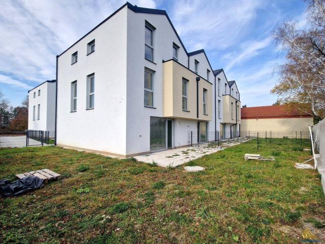 Exklusive Neubau Reihenhäuser – Modern, energieeffizient, Keller & sofort verfügbar