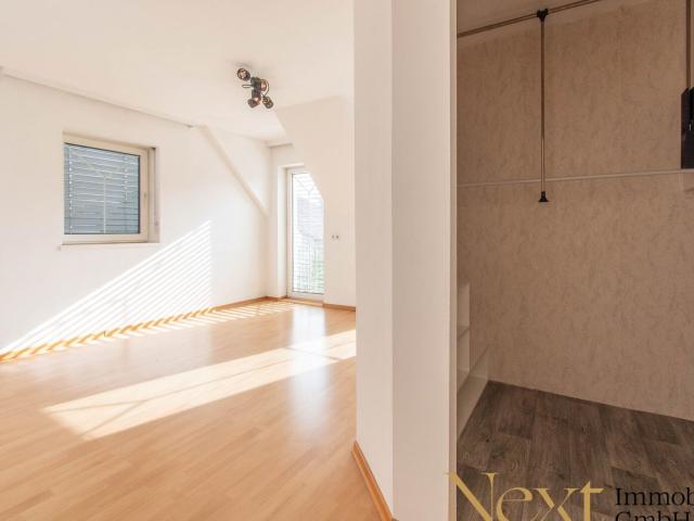 Exklusive Stadtvilla mit vielfältigen Möglichkeiten Wohnen und Arbeiten im Zweifamilienhaus nähe KH Wels zu verkaufen!