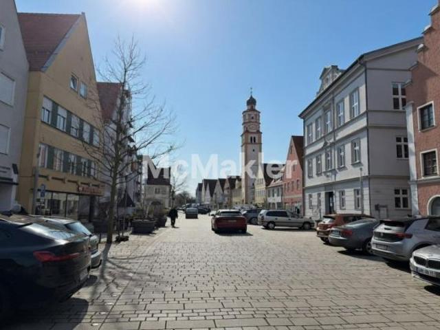Exklusive TOP Innenstadtlage von Schrobenhausen: MFH mit 3 Wohneinheiten ideal für Kapitalanleger