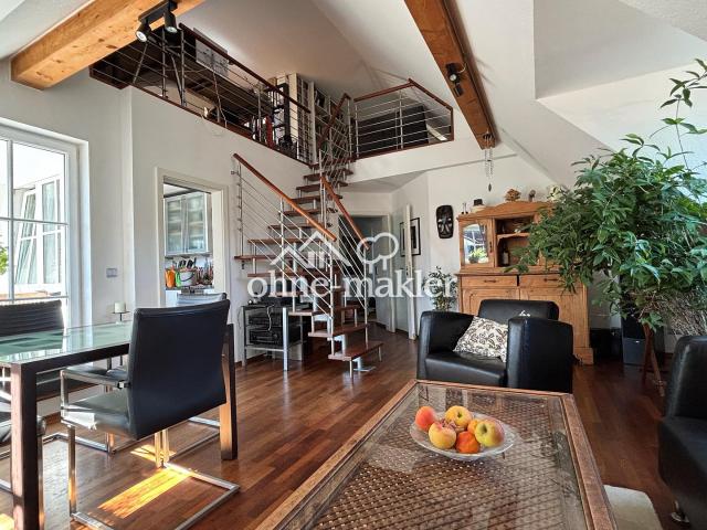 Provisionsfrei: sonnige top 2,5 Zi. DG Maisonette Wohnung mit schöner Dachterrasse