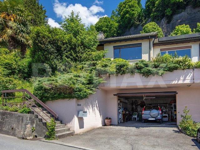 Exklusive Villa mit See und Bergblick, grossem Garten in Vitznau: Ihr Traumhaus! Dreamo. Ch