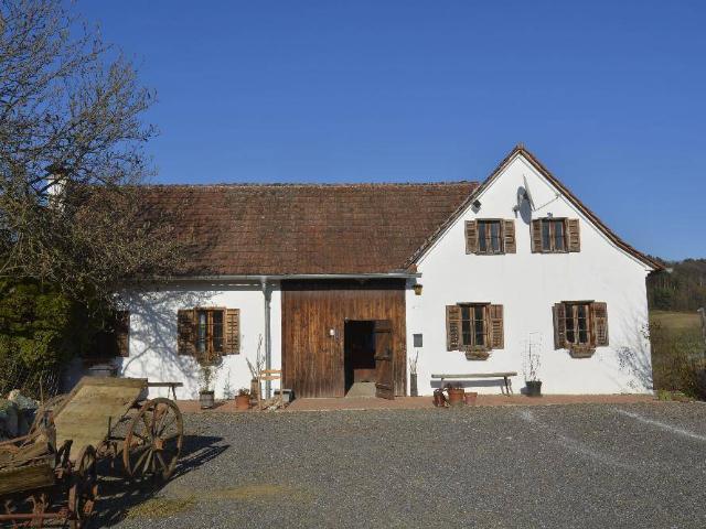 Exklusiver Dreikanthof – Luxus und Idylle in perfekter Harmonie!