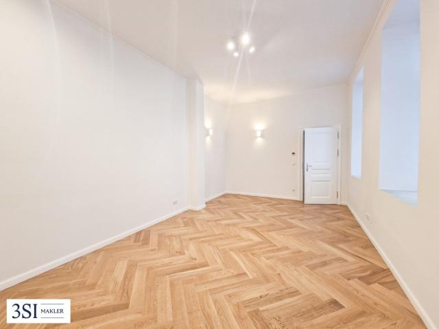 Exklusiver Erstbezug im Stilaltbau mit großzügiger Terrasse!