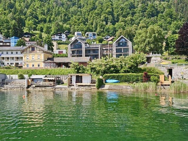 Exklusiver Erstbezug mit großzügigem Balkon, Garagenstellplatz und Seezugang am Ossiacher See