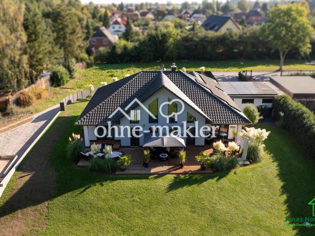 Exklusives modernes Einfamilienhaus mit Garten und Doppelgarage für den Käufer provisionsfrei