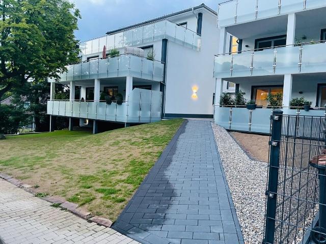 exklusives, neuwertiges KFW55 Mehrfamilienhaus 8 Einheiten in Bad Wilhelmshöhe zu verkaufen Bj 2022