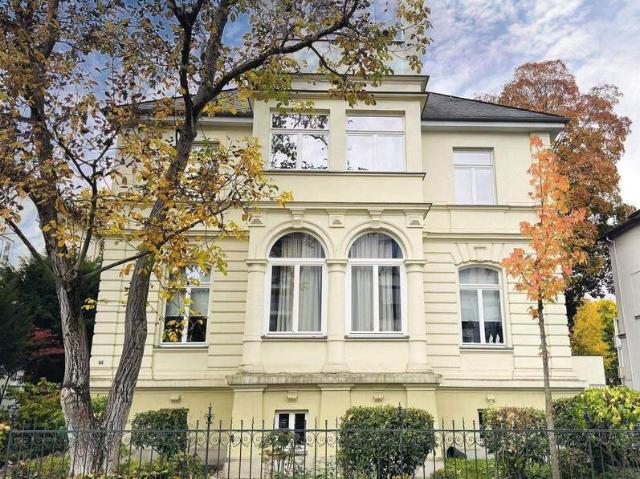 Exklusives Altbau Highlight im Viktoriaviertel von Wiesbaden, ca. 220 m² Luxus auch für die ganze Familie