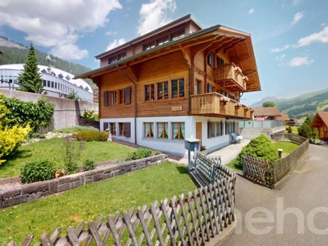 Exklusives Chalet Bijou mit Bergpanorama an zentraler Lage
