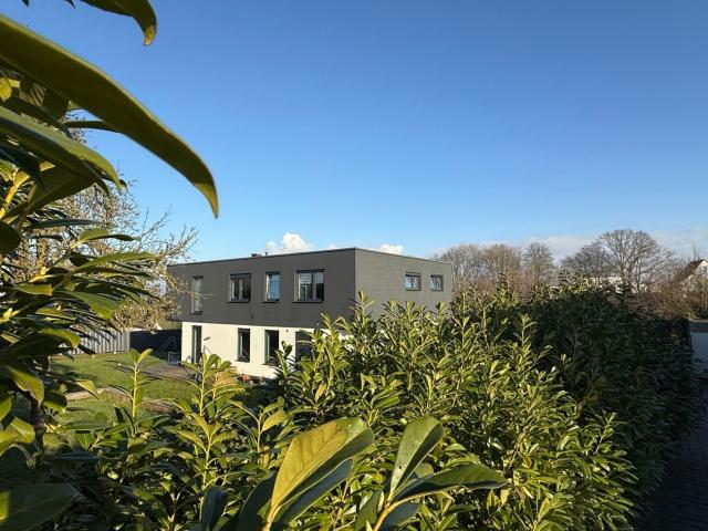 Exklusives Einfamilienhaus im Bauhaus Villenstil mit traumhafter Aussicht auf das Wiehengebirge