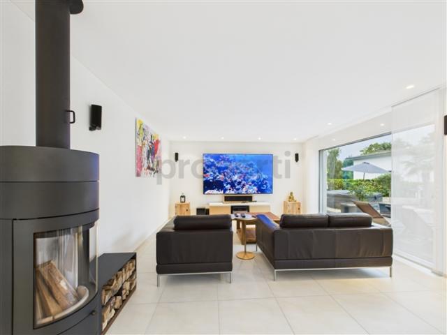 Exklusives Einfamilienhaus in Dürnten mit Sauna und Jacuzzi