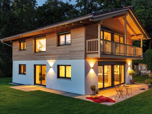 Exklusives Einfamilienhaus mit Bergblick