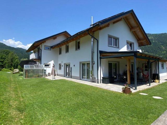 Exklusives Luxusdomizil mit zwei Mietwohnungen!