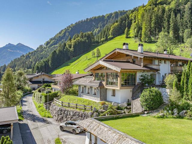 Exklusives Landhaus in traumhafter & unverbaubarer Aussichtslage